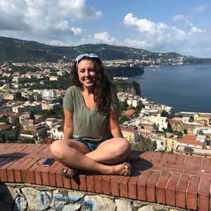 Meet your Posher, Anna